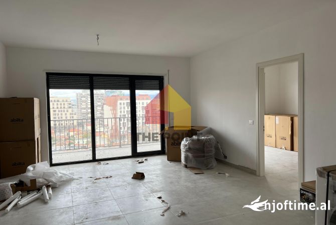 Ambient biznesi me qera 3+1 ne Tirane - 1,300 Euro