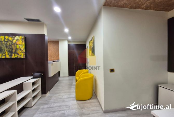 Ambient biznesi me qera 3+1 ne Tirane - 600 Euro