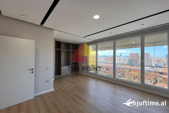 Shtepi ne shitje Apartament ne Tirane, 3+1, Mobilimi Pjeserisht e mobiluar, Pagesa 280,000  Euro.