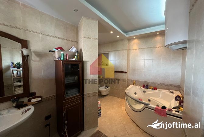 Shtepi ne shitje 2+1 ne Tirane - 300,000 Euro