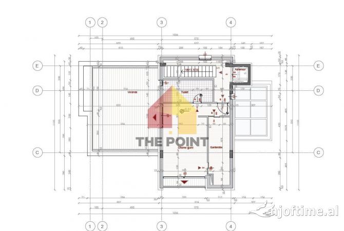 Shtepi ne shitje Vila Luksoze ne Tirane, 3+1, Mobilimi Bosh, pa mobiluar, Pagesa 1,350,000  Euro.