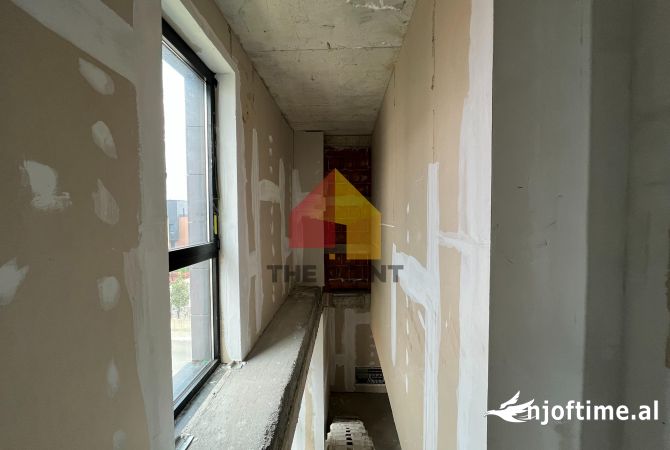 Shtepi ne shitje Vila Luksoze ne Tirane, 3+1, Mobilimi Bosh, pa mobiluar, Pagesa 1,350,000  Euro.