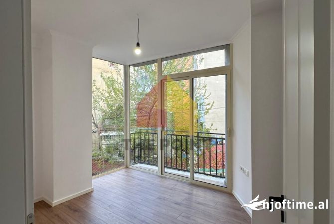 Shtepi ne shitje 1+1 ne Tirane - 120,000 Euro