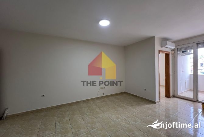 Ambient biznesi me qera 3+1 ne Tirane - 850 Euro