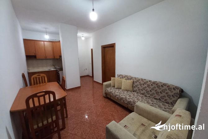 Shtepi me qera 1+1 ne Tirane - 360 Euro