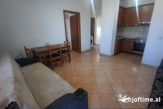 Shtepi me qera 1+1 ne Tirane - 350 Euro