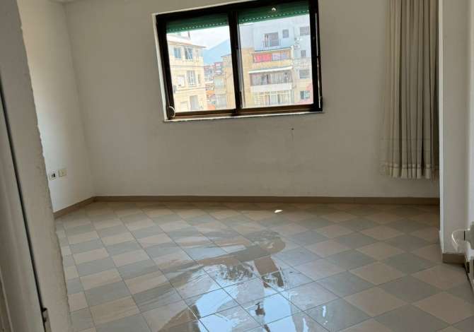 Shtepi ne shitje 2+1 ne Tirane - 120,000 Euro