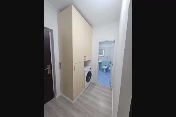 Shtepi ne shitje Apartament ne Tirane, 1+1, Mobilimi E mobiluar, Pagesa 95,000  Euro.