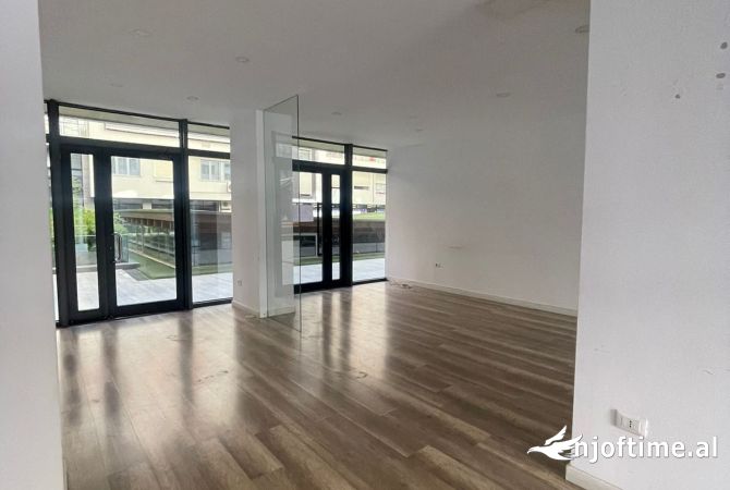 Ambient biznesi me qera 1+1 ne Tirane - 1,700 Euro