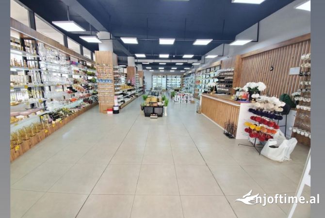 Ambient biznesi ne shitje 1+1 ne Tirane - 1,600,000 Euro