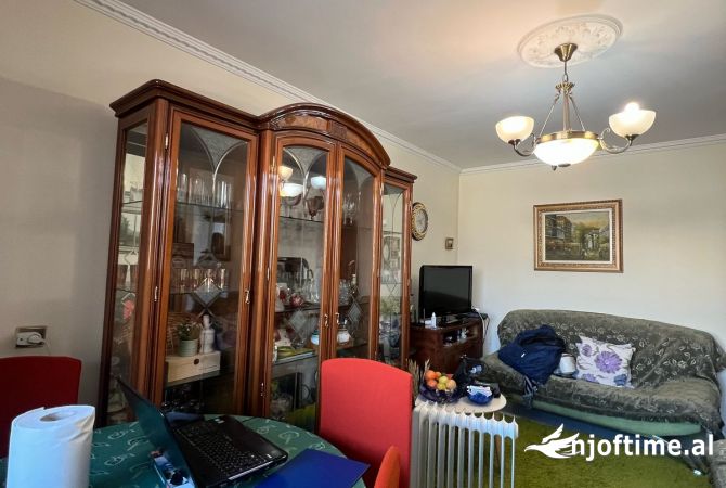 Shtepi me qera 2+1 ne Tirane - 550 Euro