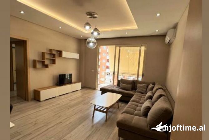 Shtepi me qera 2+1 ne Tirane - 50,000 Leke