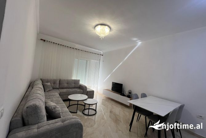 Shtepi me qera 1+1 ne Tirane - 400 Euro