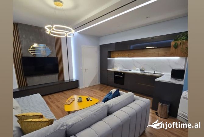Shtepi me qera 2+1 ne Tirane - 700 Euro