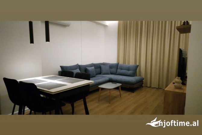 Shtepi me qera 1+1 ne Tirane - 450 Euro