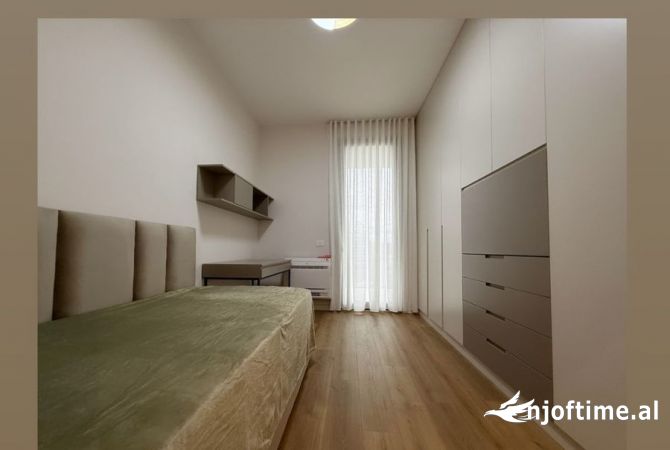Shtepi me qera Apartament ne Tirane, 2+1, Mobilimi E mobiluar, Pagesa 1,800  Euro.