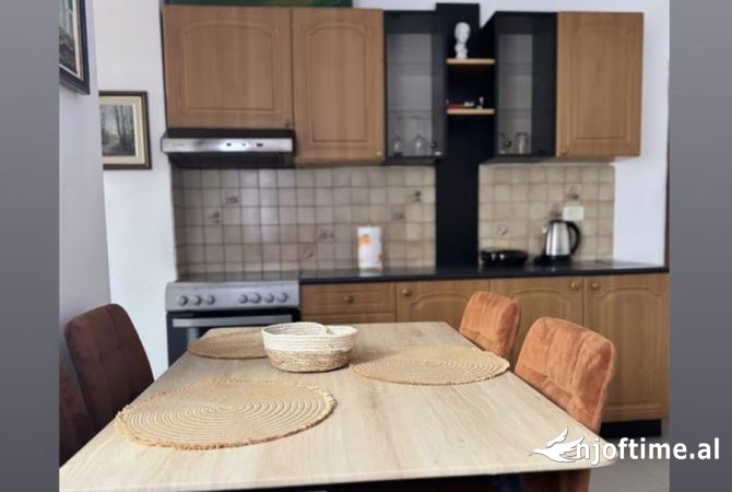 Shtepi me qera 1+1 ne Tirane - 45,000 Leke
