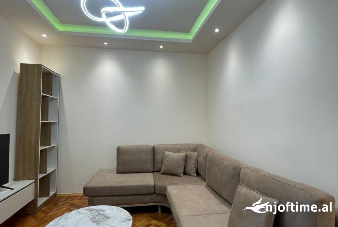Shtepi me qera 1+1 ne Tirane - 60,000 Leke