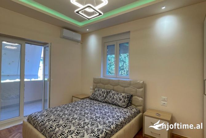 Shtepi me qera 1+1 ne Tirane - 60,000 Leke