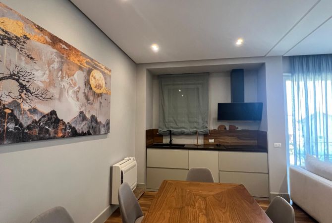 Shtepi me qera 2+1 ne Tirane - 1,200 Euro