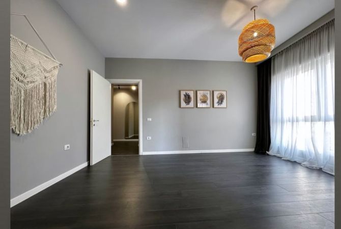 Shtepi ne shitje 1+1 ne Tirane - 170,000 Euro