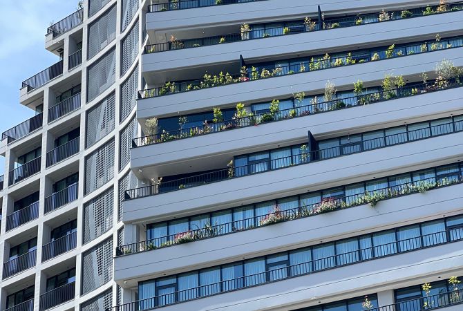Shtepi me qera 1+1 ne Tirane - 1,700 Euro