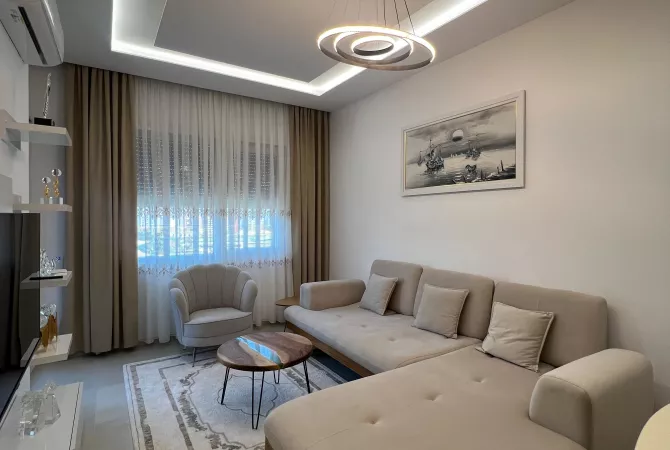 Shtepi me qera 2+1 ne Tirane - 750 Euro