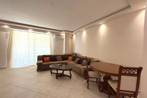 Shtepi ne shitje Apartament ne Tirane, 2+1, Mobilimi E mobiluar, Pagesa 158,000  Euro.