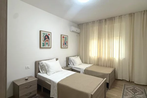 Shtepi me qera 2+1 ne Tirane - 950 Euro