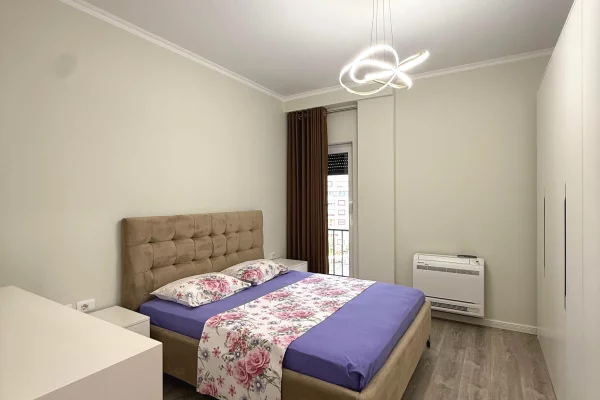 Shtepi me qera Apartament ne Tirane, 2+1, Mobilimi E mobiluar, Pagesa 80,000  Leke.