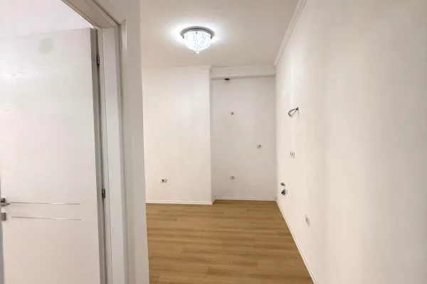 Apartment for sale in Tirana 2+1, Emty