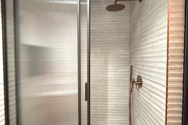 Shtepi me qera Apartament ne Tirane, 1+1, Mobilimi E mobiluar, Pagesa 1,200  Euro.