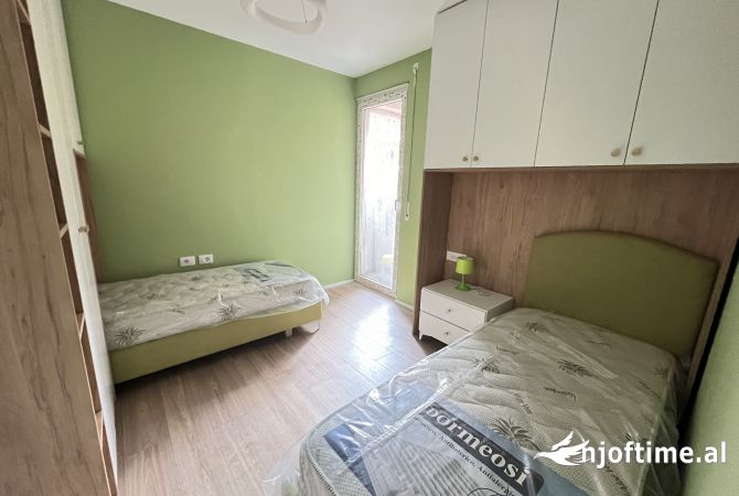 Shtepi me qera Apartament ne Tirane, 2+1, Mobilimi E mobiluar, Pagesa 750  Euro.