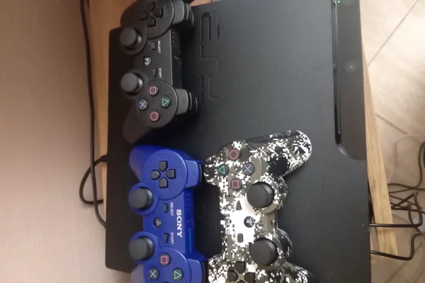 Computer ed elettronica a Tirana - 170 Euro