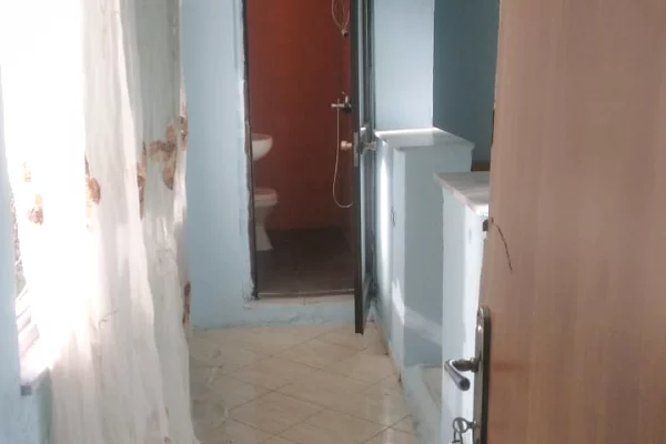 Casa in affitto Garsoniere a Tirana - 27,000 Leke