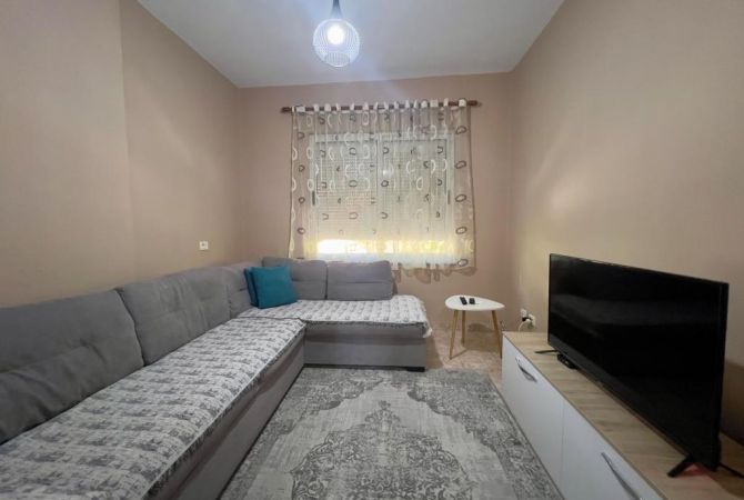 Shtepi ne shitje Apartament ne Tirane, 2+1, Mobilimi E mobiluar, Pagesa 199,000  Euro.