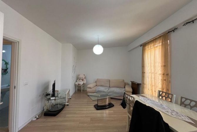 Shtepi ne shitje 1+1 ne Tirane - 160,000 Euro