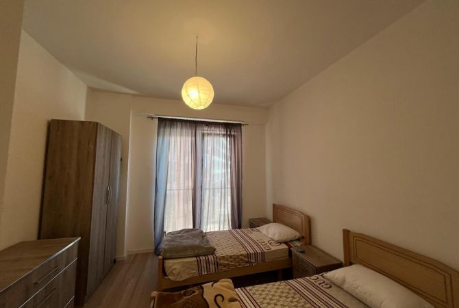 Shtepi ne shitje Apartament ne Tirane, 1+1, Mobilimi E mobiluar, Pagesa 160,000  Euro.