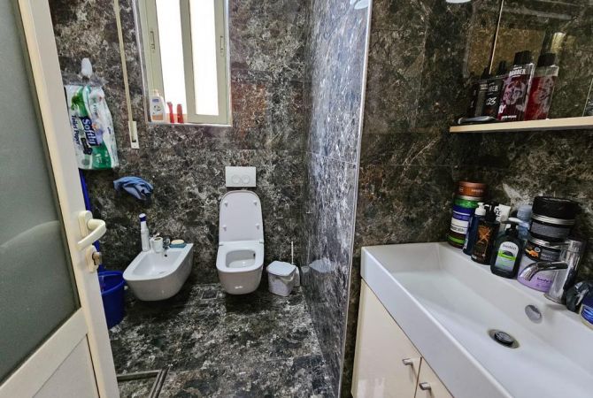 Shtepi me qera 1+1 ne Tirane - 650 Euro