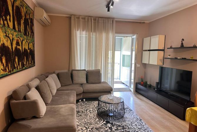 Shtepi ne shitje 2+1 ne Tirane - 182,000 Euro