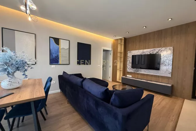 Shtepi me qera 2+1 ne Tirane - 1,500 Euro