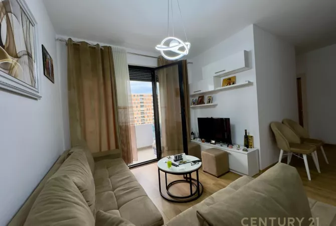 Shtepi me qera 2+1 ne Tirane - 650 Euro