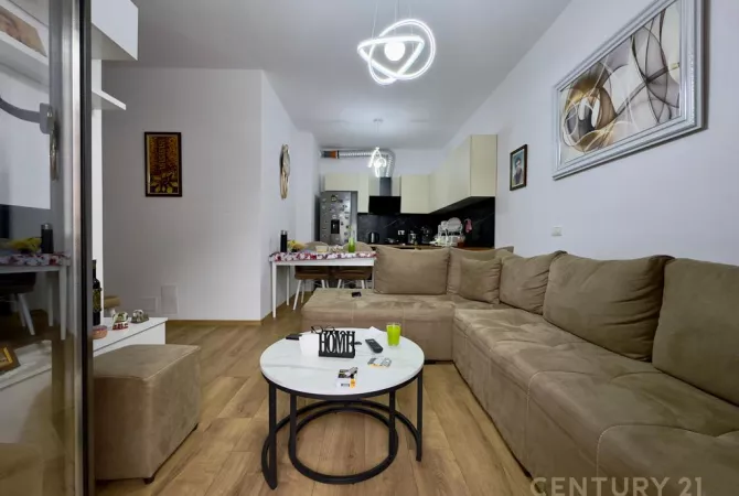 Shtepi me qera 2+1 ne Tirane - 650 Euro