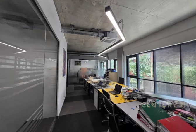 Ambjent biznesi me qera 3+1 ne Tirane - 6,000 Euro