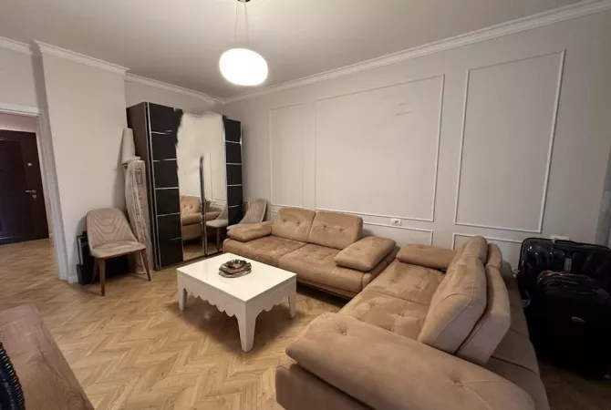 Shtepi ne shitje 2+1 ne Tirane - 280,000 Euro