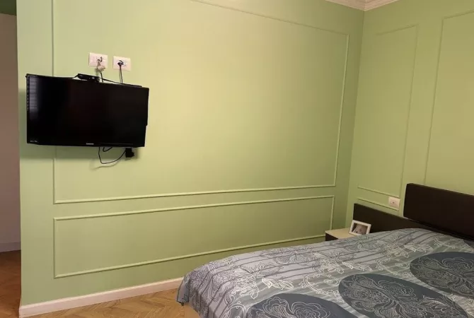 Shtepi ne shitje Apartament ne Tirane, 2+1, Mobilimi E mobiluar, Pagesa 280,000  Euro.