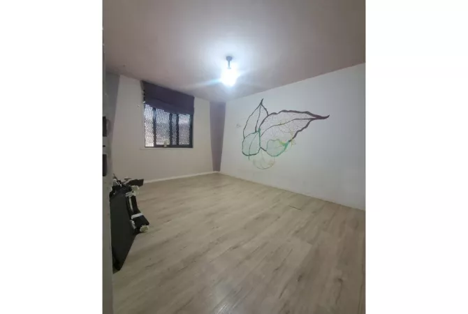 Shtepi ne shitje Apartament ne Tirane, 2+1, Mobilimi E mobiluar, Pagesa 160,000  Euro.