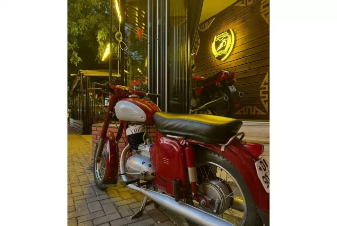 Ambjent biznesi ne shitje 2+1 ne Tirane - 100,000 Euro
