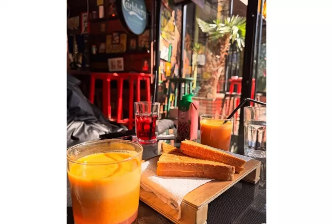 Shesim Biznes Bar-Caffe & Snack – Ish Fusha e Aviacionit, Tirane!