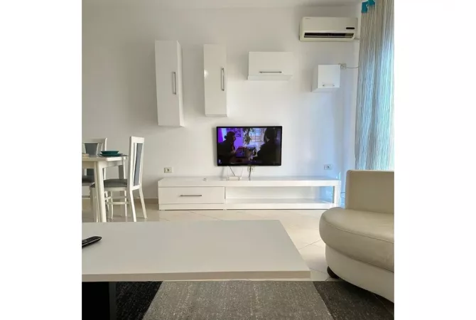 Shtepi ne shitje Penthose(kati i fundit panoramik) ne Sarande, 2+1, Mobilimi E mobiluar, Pagesa 280,000  Euro.